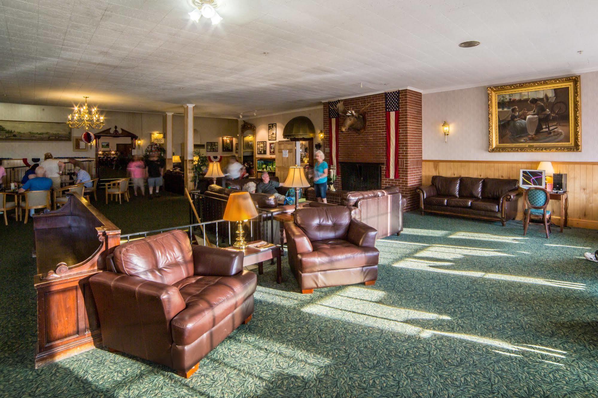 The Lodge At Poland Spring Resort Exterior photo