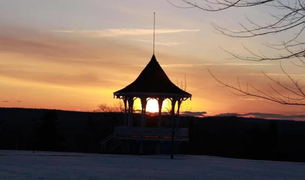 The Lodge At Poland Spring Resort Exterior photo